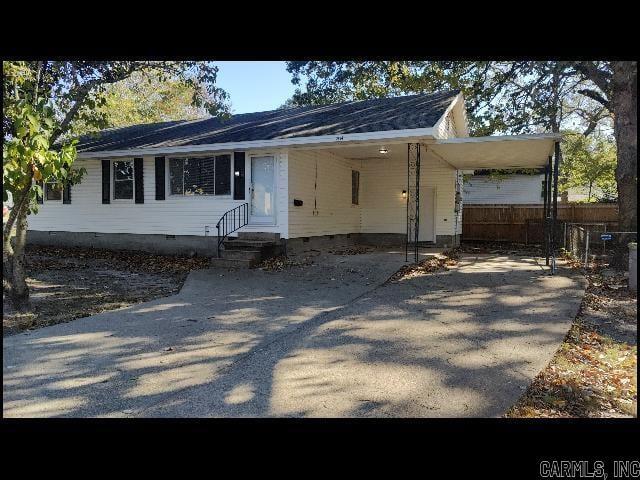 Primary Photo - 204 Dobbs St