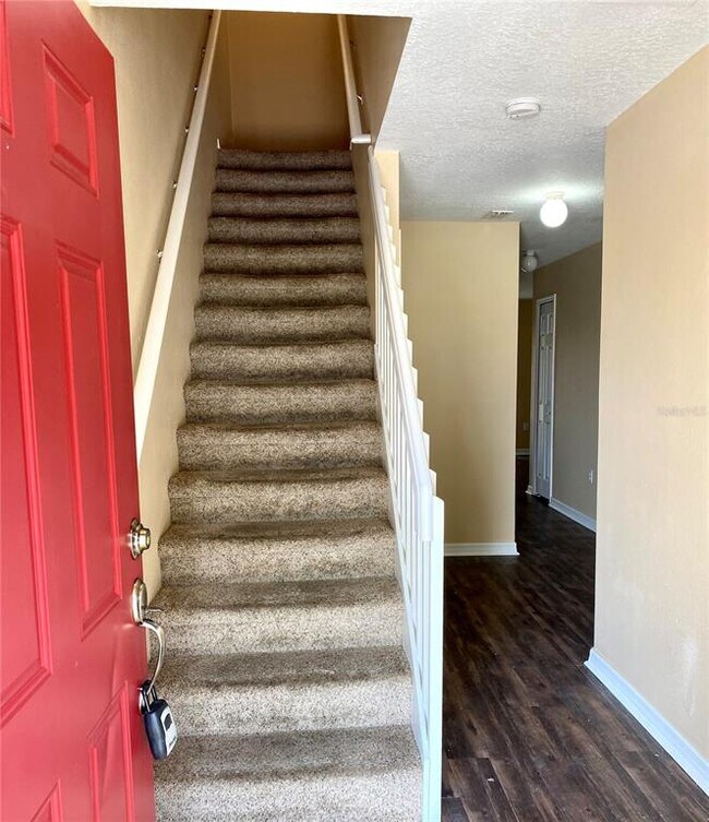 Building Photo - 243 Royal Palm Dr