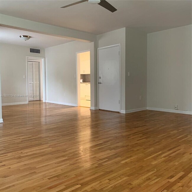 3182 S Le Jeune Rd Unit 3182, Coral Gables, FL 33134 Condo for Rent