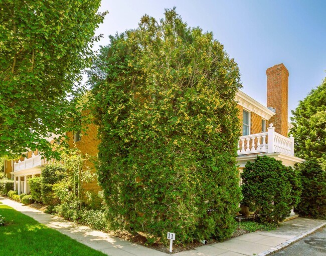Foto del edificio - 97 Coopers Farm Rd