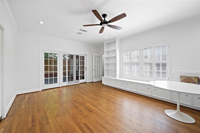 Foto del edificio - 2915 Quenby Ave