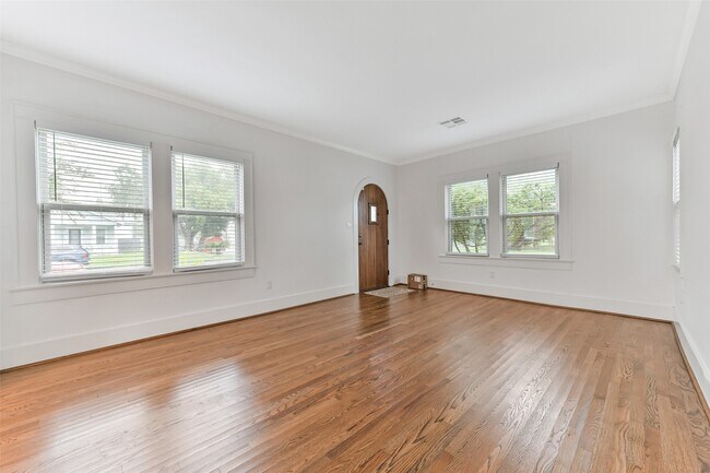 Foto del edificio - 4701 Avenue N 1/2 Rear