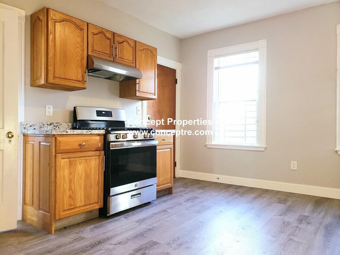 Foto principal - 2083 Dorchester Ave