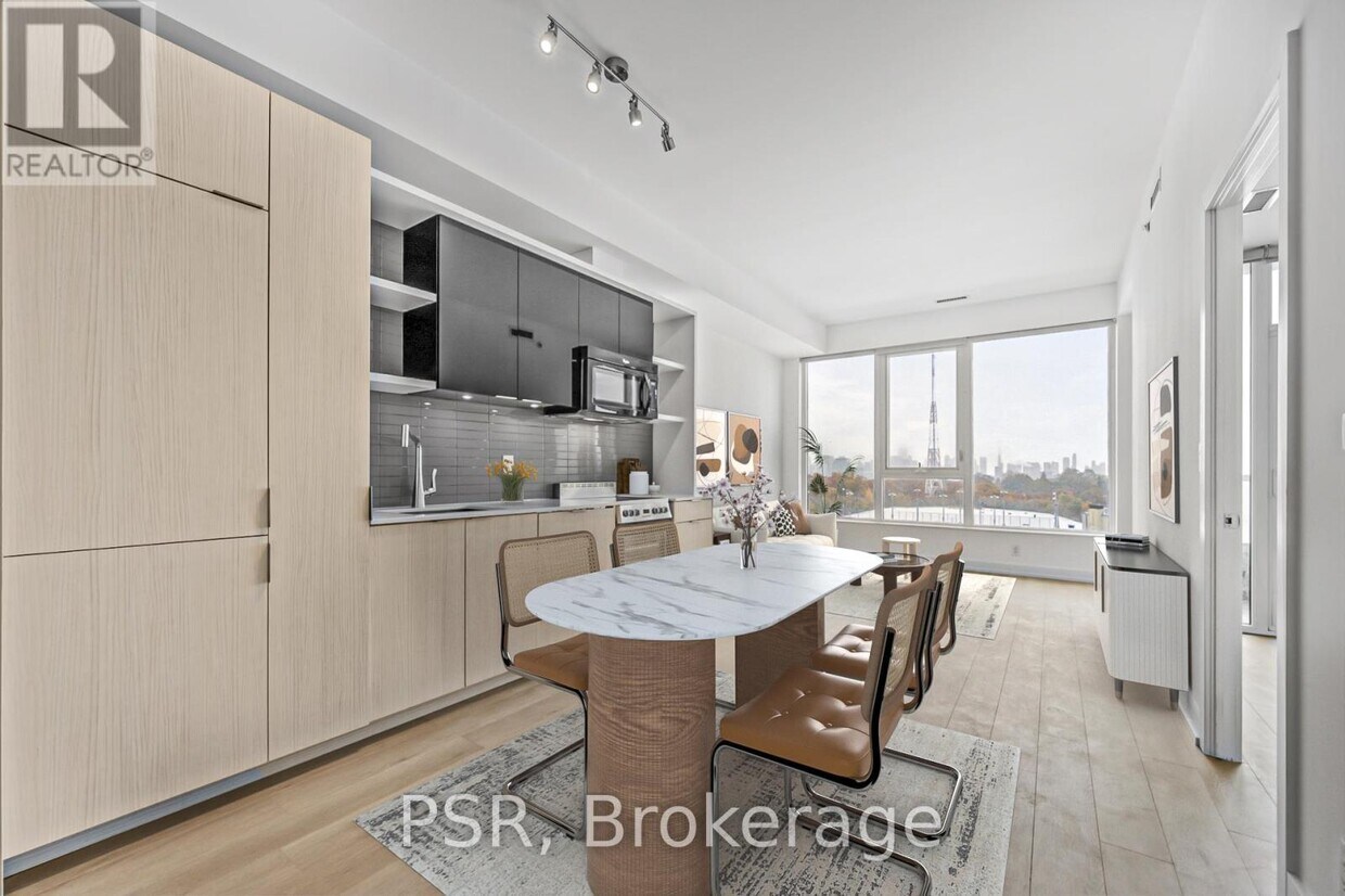 Primary Photo - 6 Parkwood Ave