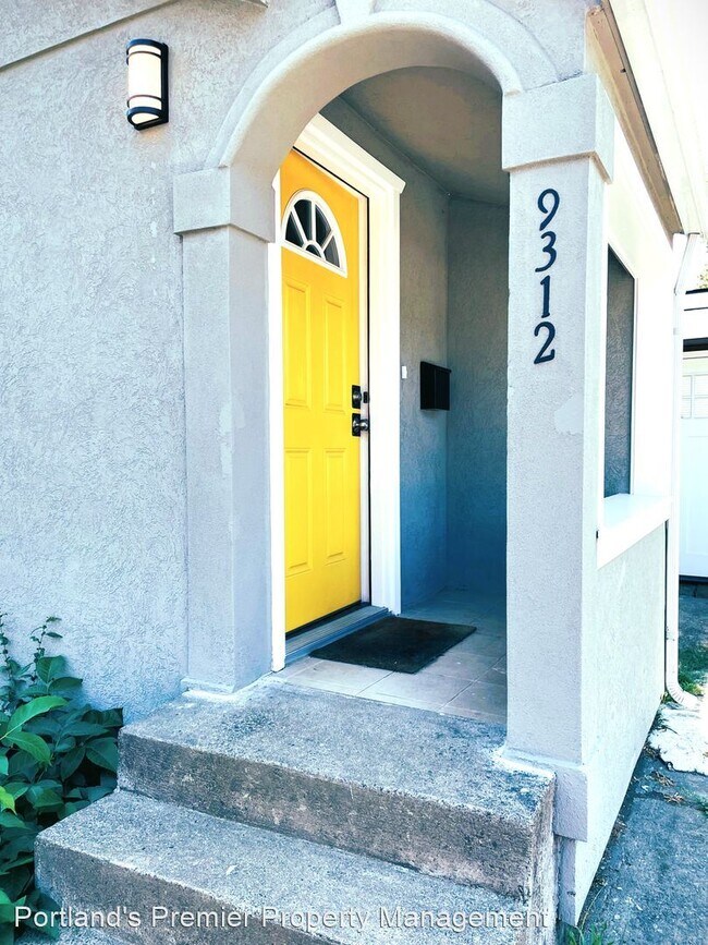 Foto del edificio - 4 br, 1 bath House - 9312 E Burnside Street