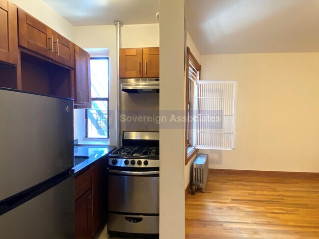 Foto del edificio - 634 St Nicholas Ave