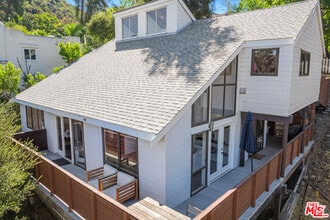 Building Photo - 29127 Triunfo Dr