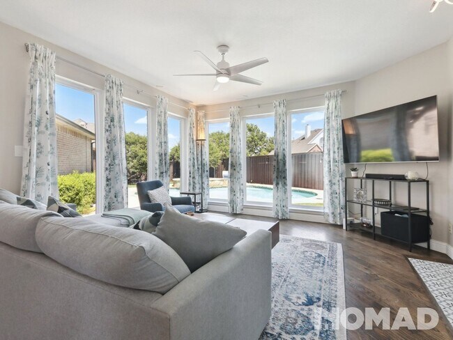 Foto del edificio - Luxurious Single Family Home with Resort-s...