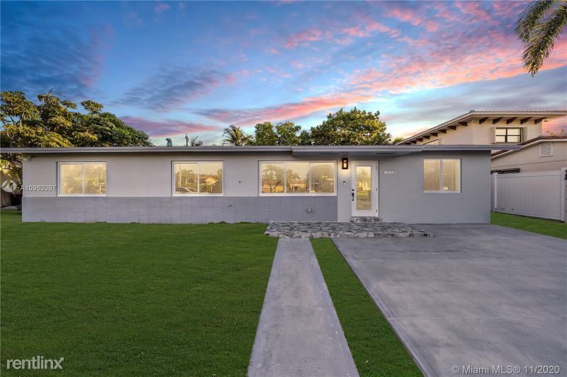 Primary Photo - 3 br, 2 bath House - 8940 SW 20th St
