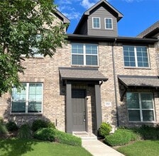 Building Photo - 3913 Crown Ave