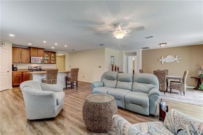 Building Photo - 95124 Timberlake Dr