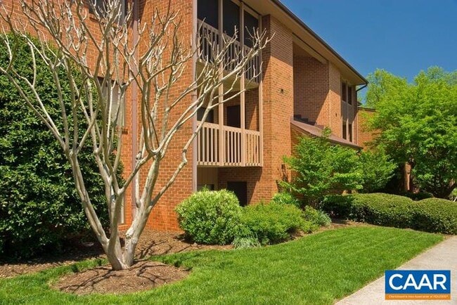 Building Photo - 122 Turtle Creek Rd
