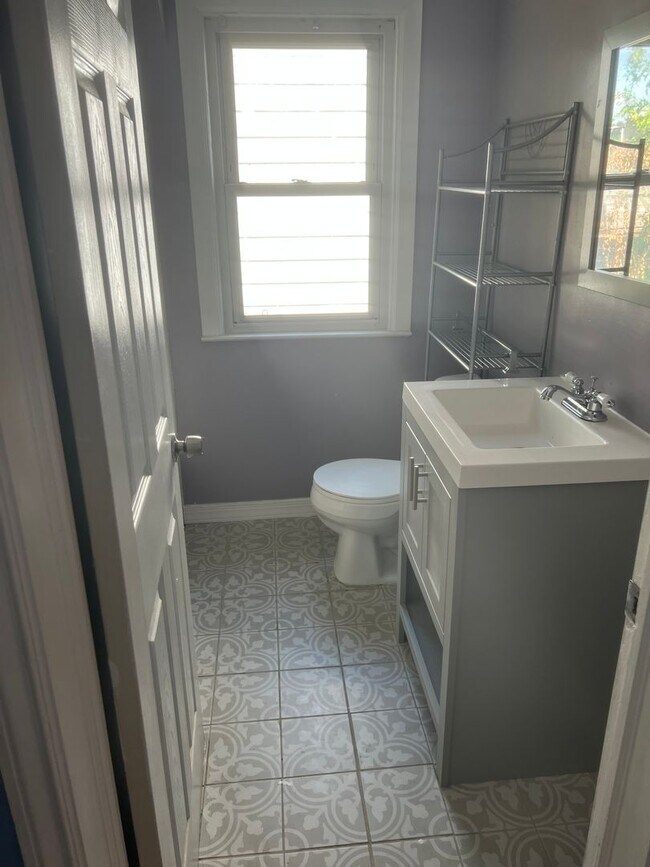 Foto del edificio - 3 bd/1 bath Single Family home