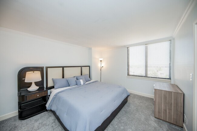 Foto del edificio - 3525 Sage Rd