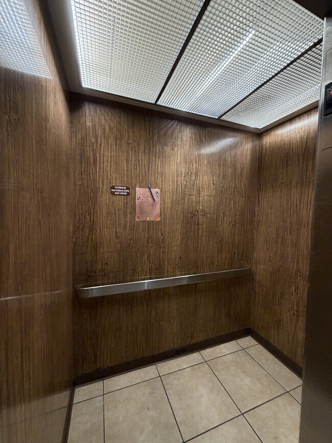 Foto del edificio - 4803 Sunset Ct