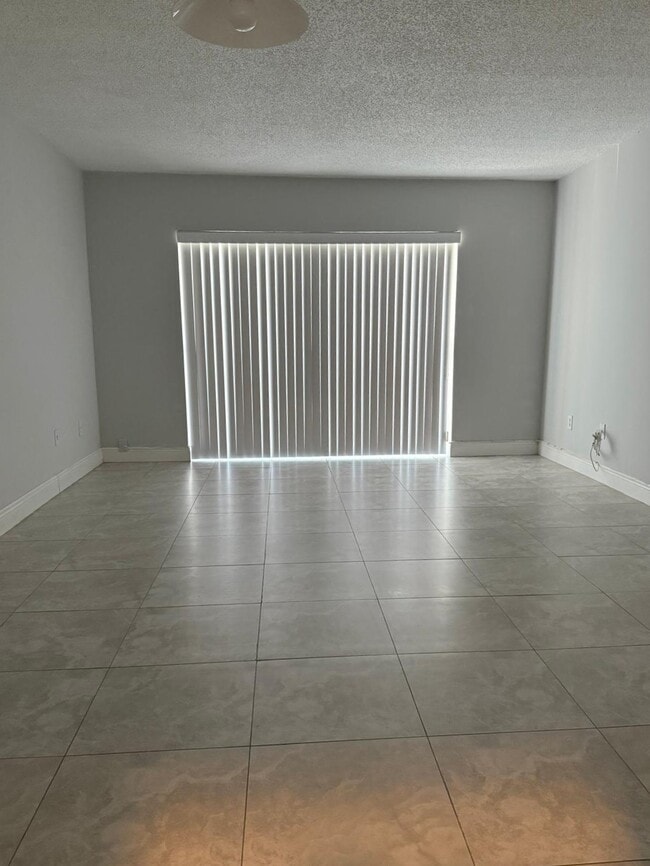 Building Photo - 7850 Camino Real