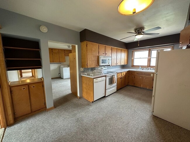 Foto del edificio - 2 bedroom ranch near stadium $1095
