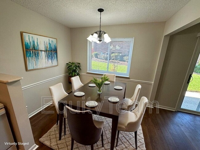 Foto del edificio - 3920 Mack Rd