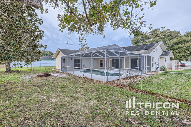Building Photo - 6104 Kinlock Ave