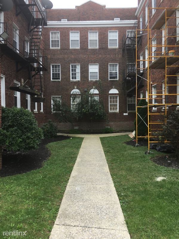 Foto del edificio - 3319 Liberty Heights Ave
