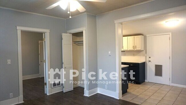 Building Photo - 1 Bedroom Charming Craftsman near Olympic ...