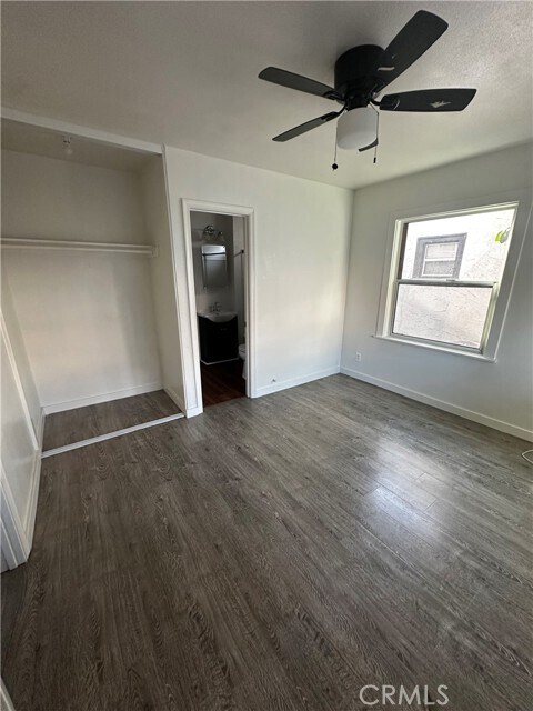 Building Photo - 1223 W 64th St