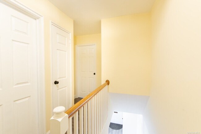 Building Photo - 221 Revere Ave