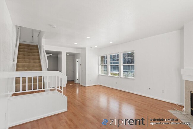 Foto del edificio - 2617 Bayfront Ct