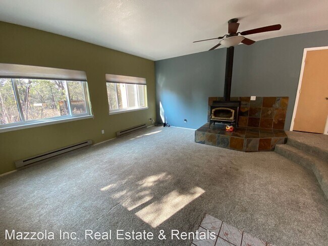 Building Photo - 3 br, 2 bath House - 222 Raven Rd