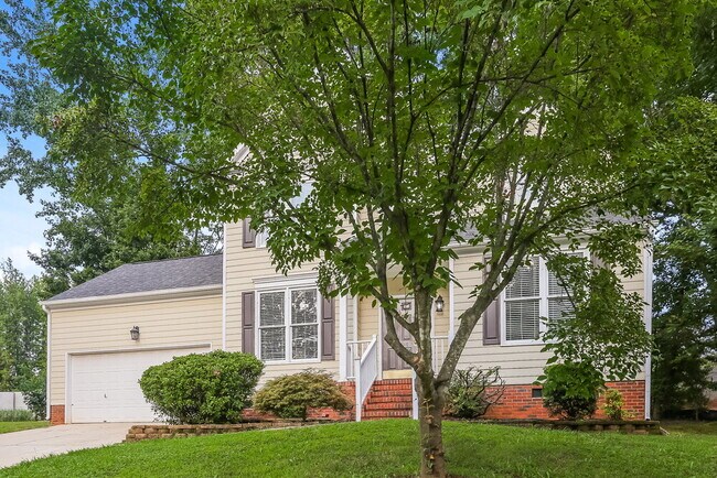 Building Photo - 9004 Mapledale Ct