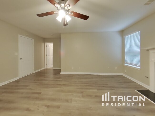Building Photo - 6861 Estepona St