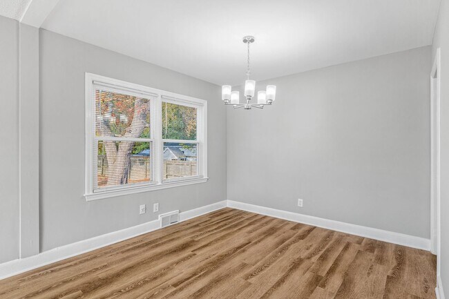 Building Photo - 2809 Keeler St