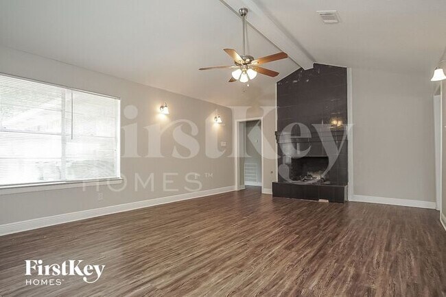 Foto del edificio - 7714 Dawnridge Dr