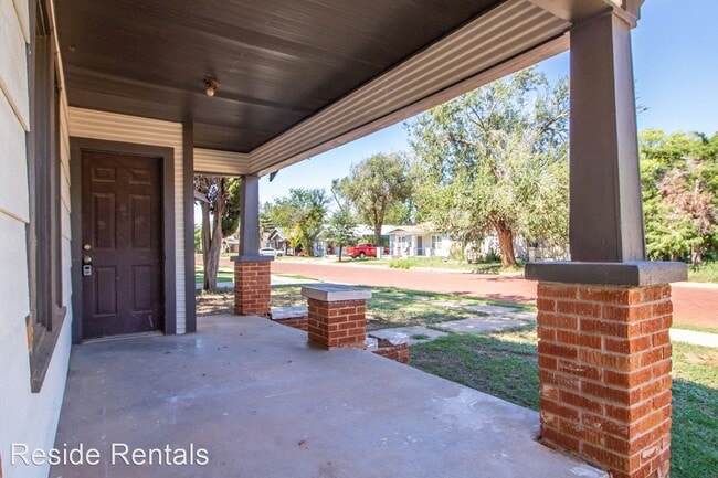 Building Photo - 3 br, 1 bath House - 1905 16th St