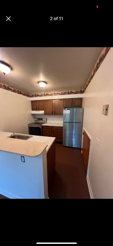 Building Photo - 185 S RR St