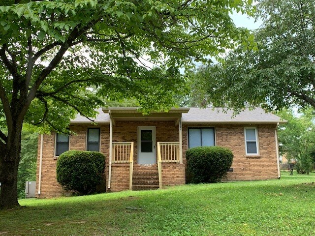 Foto principal - 1305 Putnam Dr