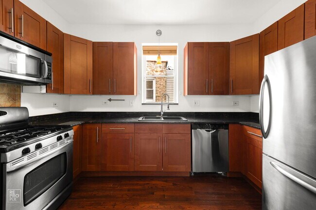 Foto del edificio - 5115 W Pensacola Ave