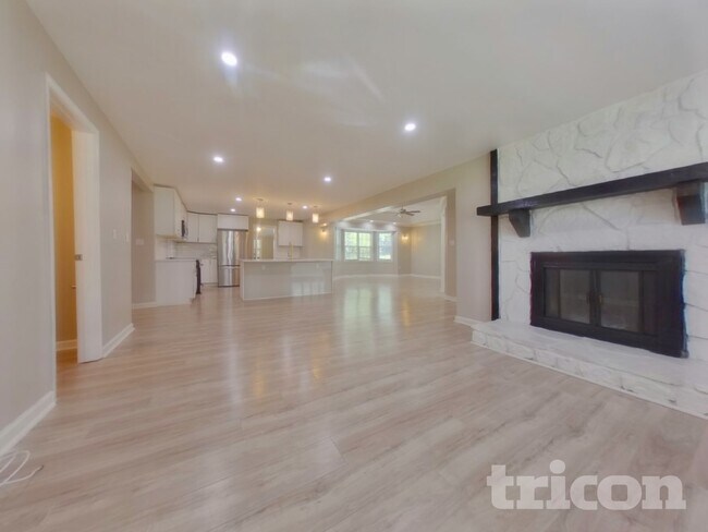 Foto del edificio - 558 Buchanan Hwy