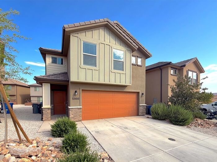 Primary Photo - 4 bed, 2.5 bath home w/2 car garage