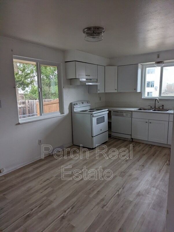 Foto del edificio - 16506 E 13th Ave