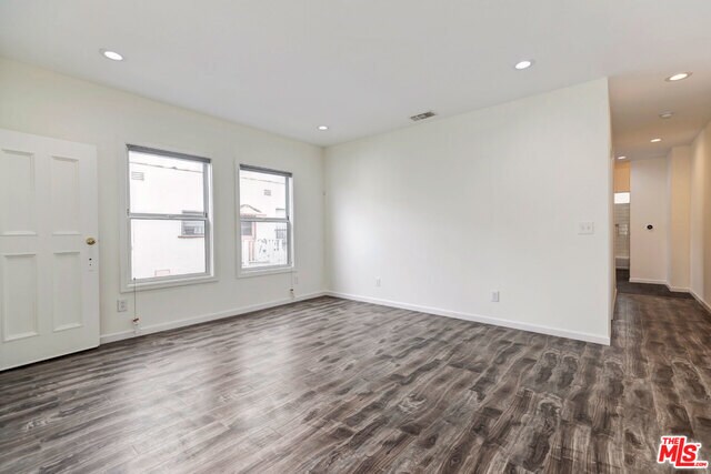 Foto del edificio - 5843 1/2 Ernest Ave