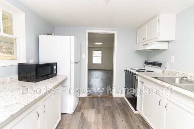 Foto del edificio - 966 Beason Dr