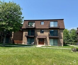 Building Photo - 9818 Bianco Terrace