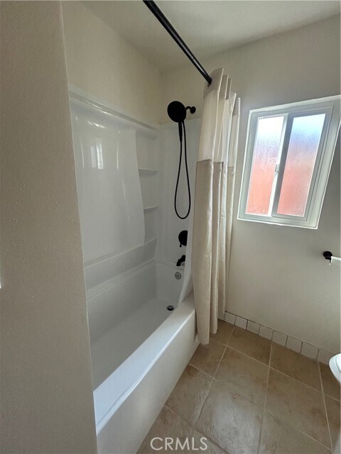 Foto del edificio - 2721 W Olive Ave