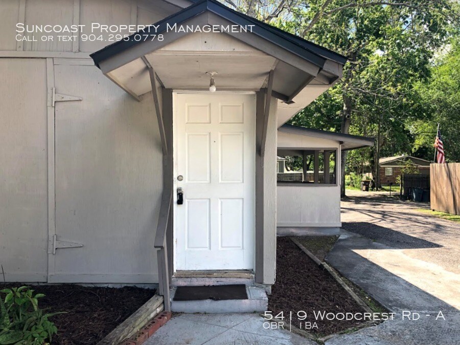 Primary Photo - Sweet Home on Woodcrest!