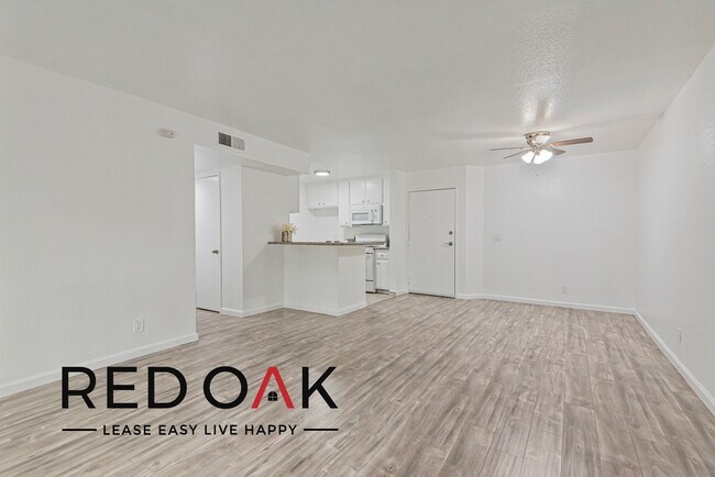 Building Photo - ~$200 OFF Each Month~ Gorgeous and Bright ...