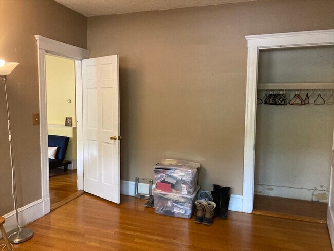 Building Photo - 1734 Commonwealth Ave