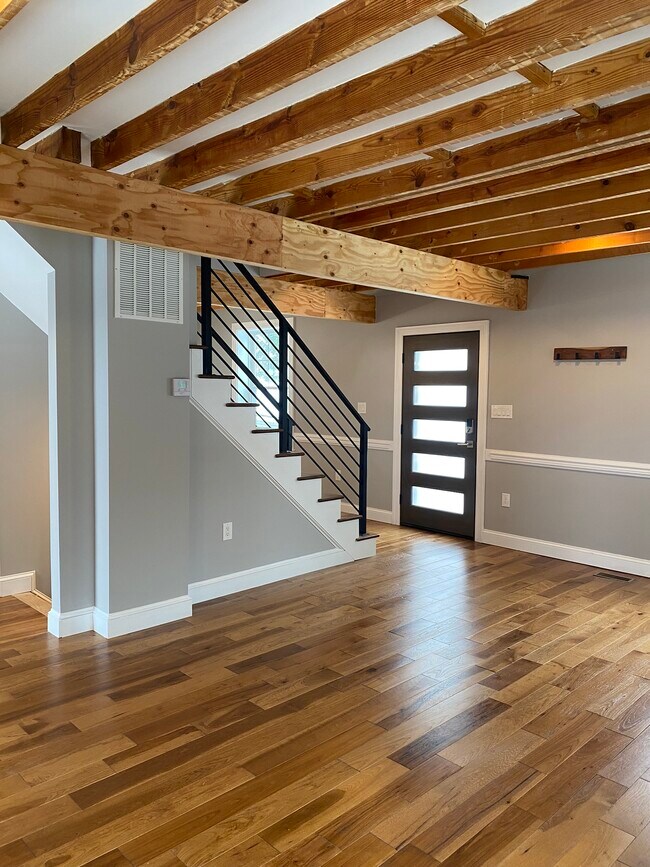 Building Photo - 217 Oglethorpe St NW