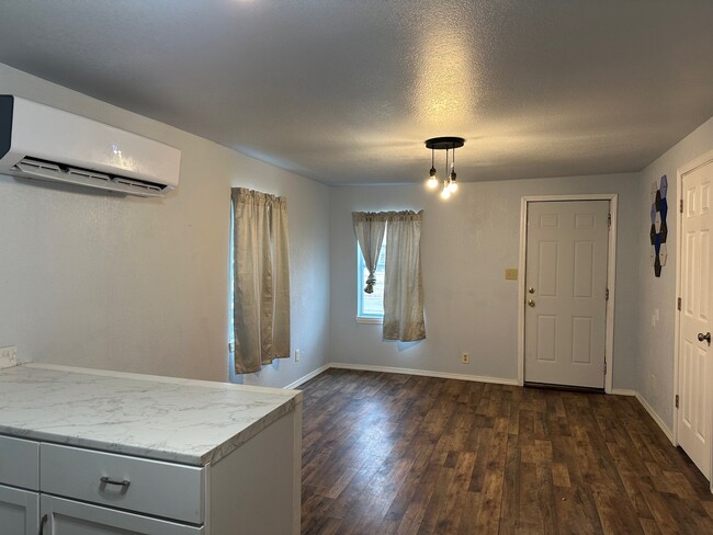 Foto del edificio - 1416 N Jackson St