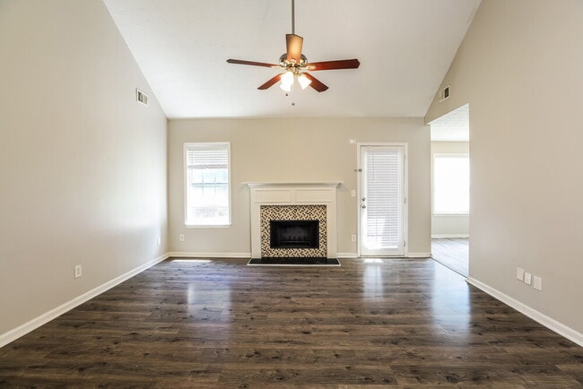 Building Photo - 2235 Corkscrew Way